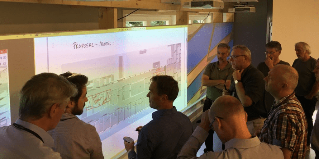 Huddle wall coodrinaton meeting 1024x512 1 1.png - هوش معماری رام